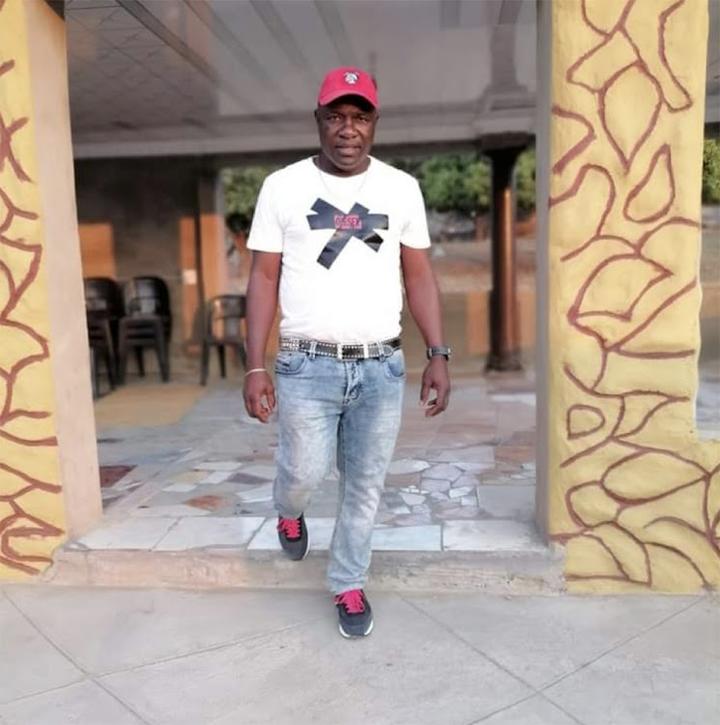 Slain taxi boss&#39;s family hails cops