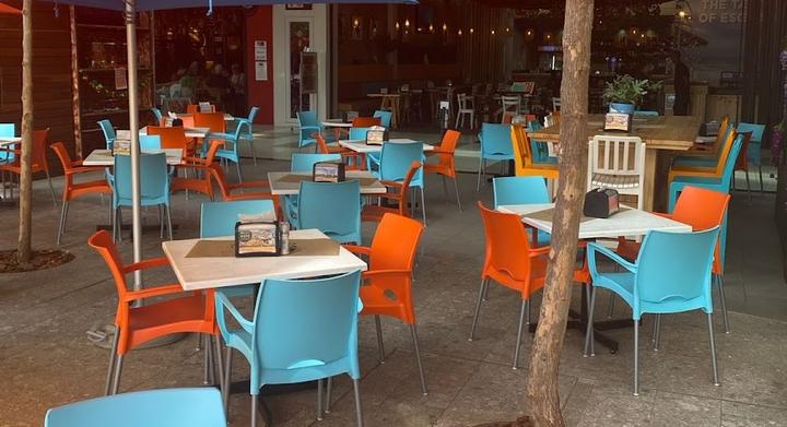 SA restaurants, taverns hammered by lockdown are pro-vaccines but can&#39;t  force patrons to show a &#39;health pass&#39;
