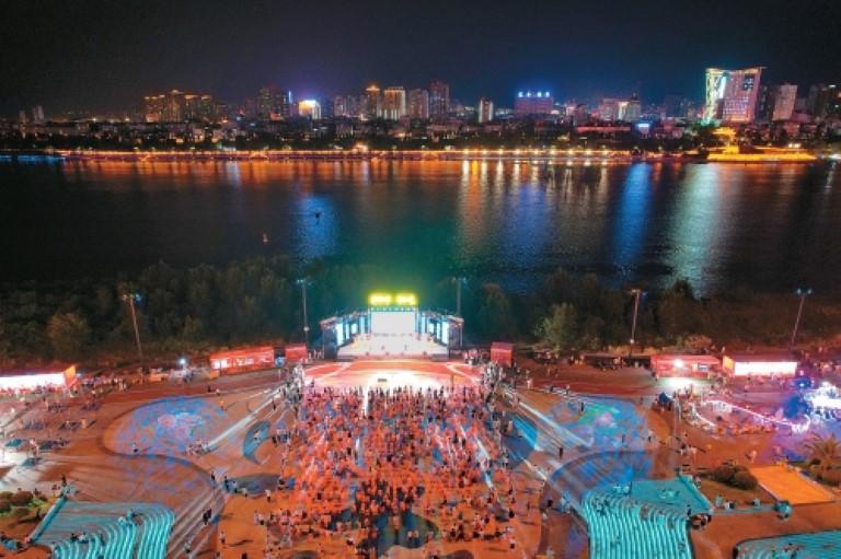 文旅盛宴精彩纷呈 安康一江两岸成西安游客打卡地